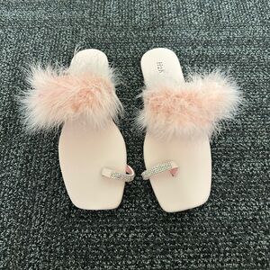 H2K Women’s Slippers with rhinestone toe Sz 11